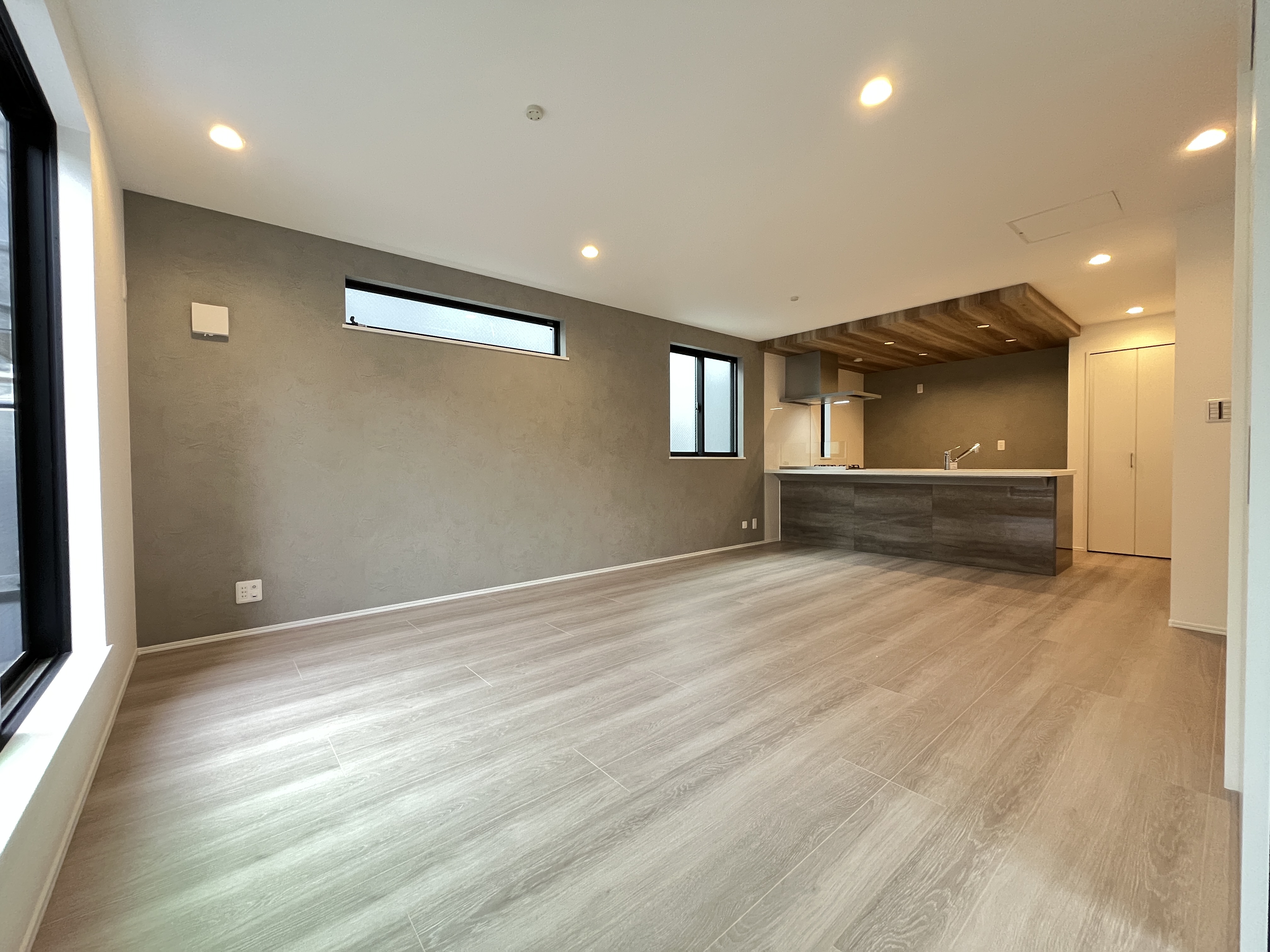 ペニンシュラキッチン